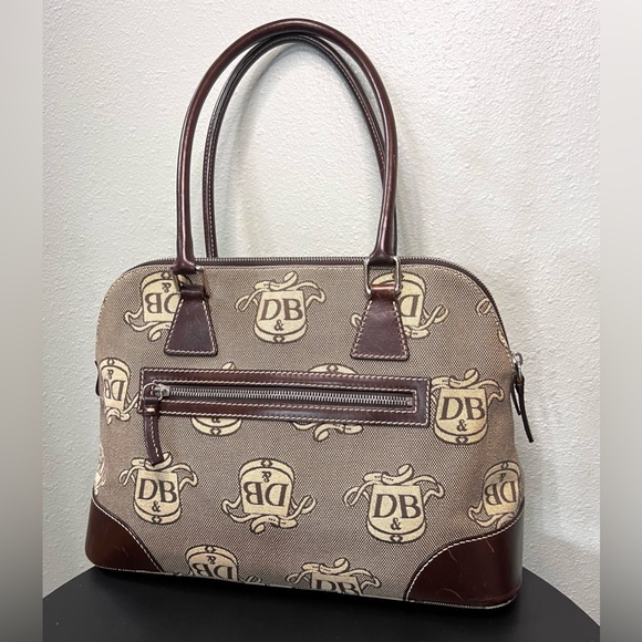 Vintage Dooney & Bourke Signature Zip Around Donegal Crest Domed Satchel Bag - Picture 5 of 16